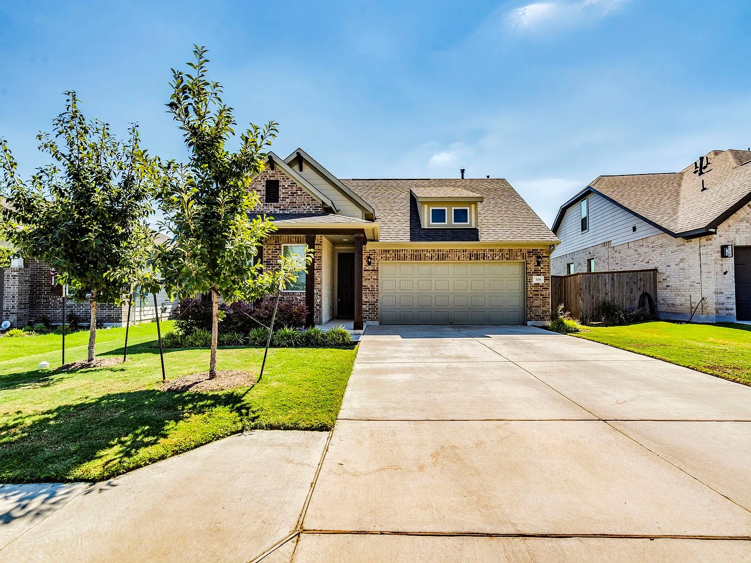 4 bed, 2.0 bath, 1745 sqft, $2,150 — Photo 3