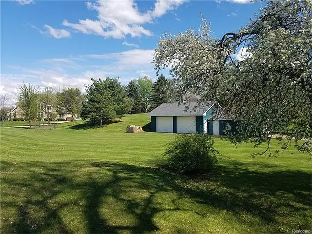 10273 Marshall Rd photo 1