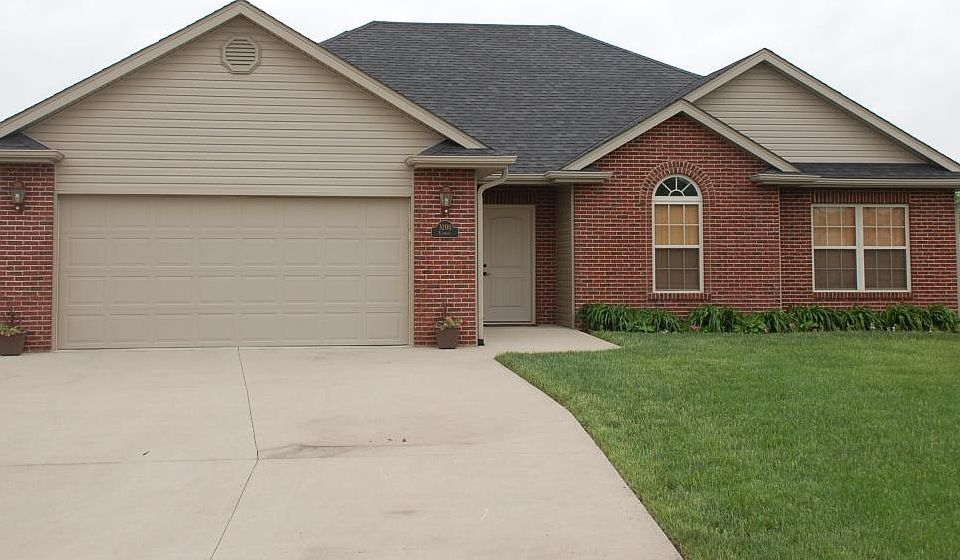 1st image of 3200 Elephant Dr