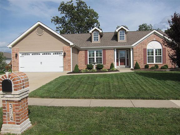 2nd image of 304 Pleasant Meadows Dr