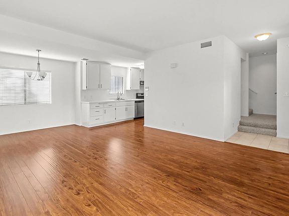 4th image of 1935 Corinth Ave APT E