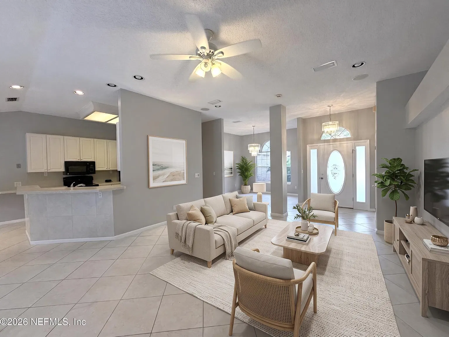 3 bed, 2.0 bath, 1905 sqft, $2,700 — Photo 3