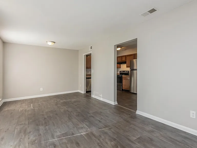The Ridge Apartments — Photo 9