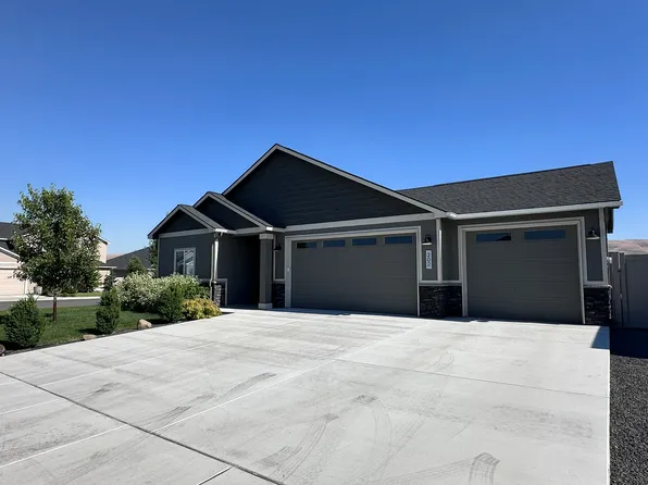 202 Schrute Rd, Prosser, WA 99350