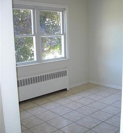 3rd image of 60 Fox Ave