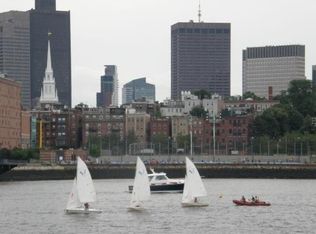 197 8th St APT 707, Charlestown, MA 02129