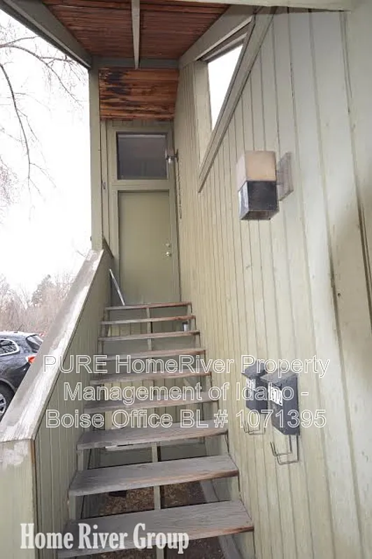 1 bed, 1.0 bath, 550 sqft, $1,195 — Photo 2