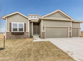 85 SE Pembrooke Ln, Waukee, IA 50263