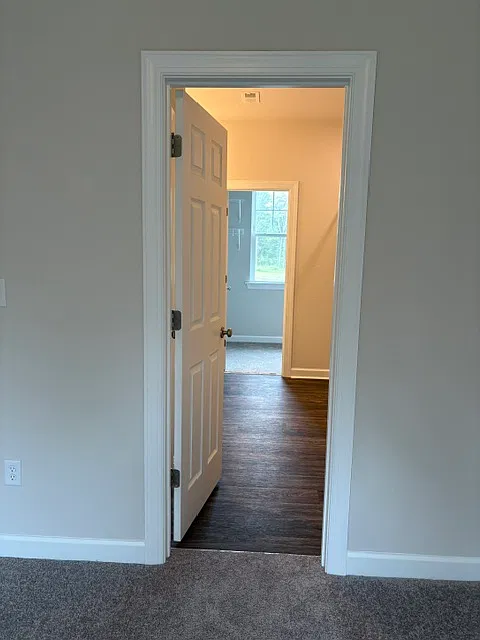 4 bed, 2287 sqft, $3,000 — Photo 2