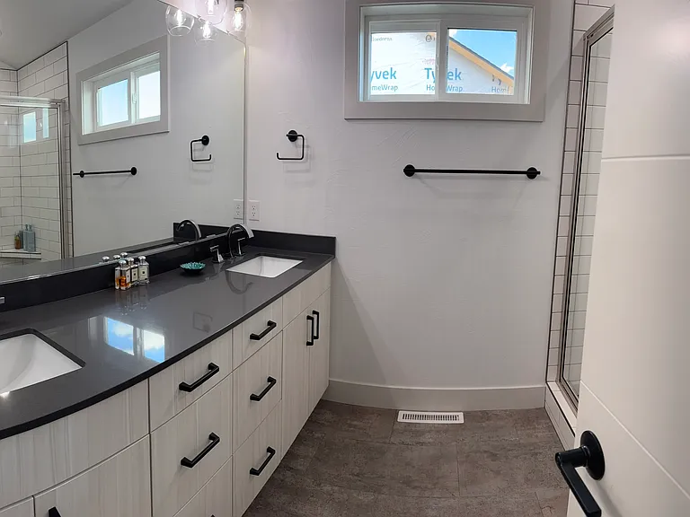 5340 Amherst Dr — Photo 19