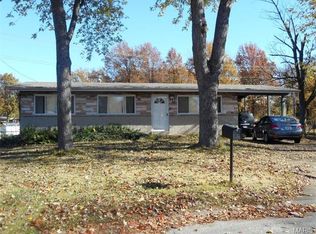 11 Mary Rose Ct, Hazelwood, MO