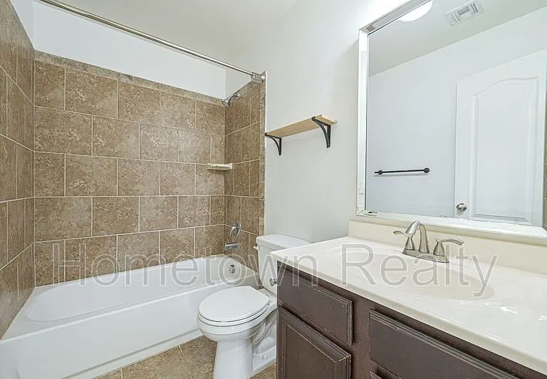 11521 SW 24th St — Photo 24