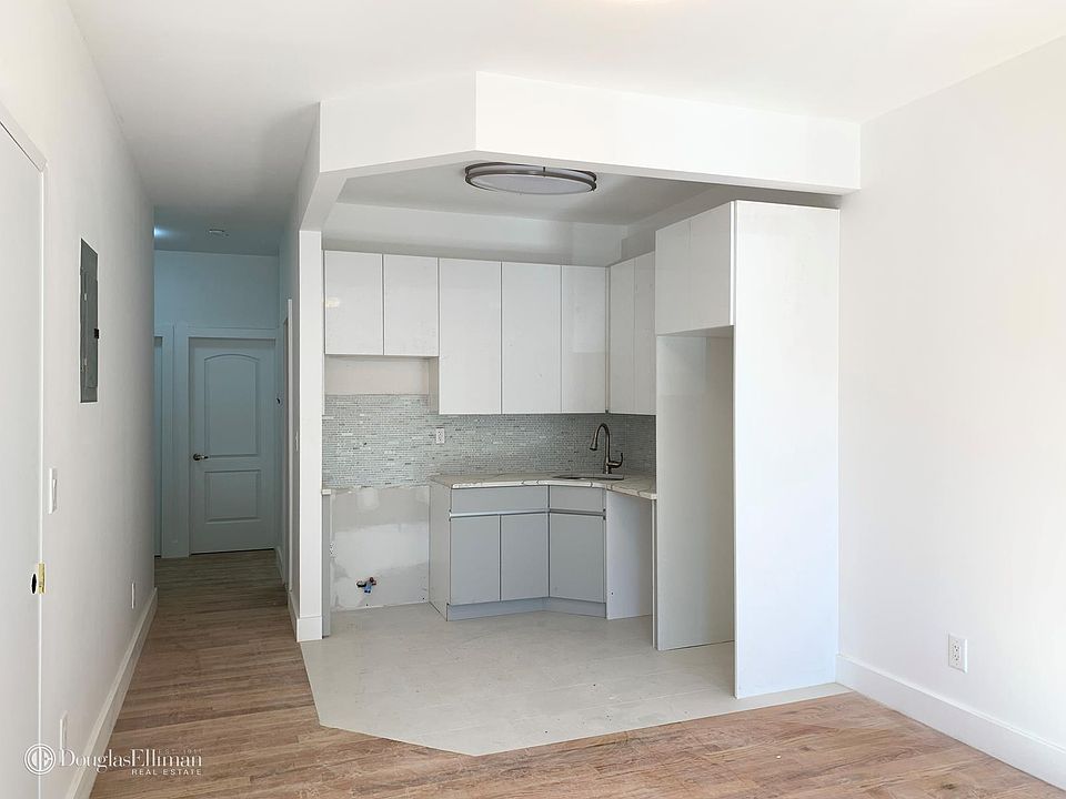 1st image of 1401 Atlantic Ave #3RDFL
