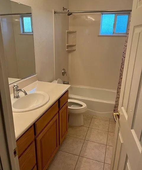 1409 Strawberry Ave — Photo 9