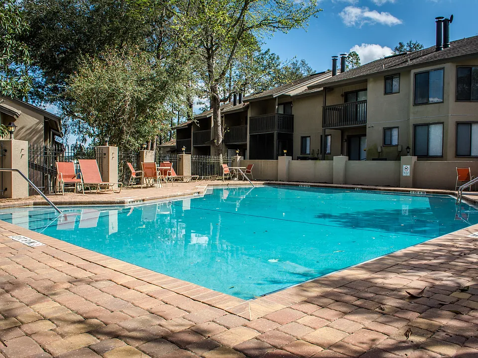 Laurel Grove Apartment Homes