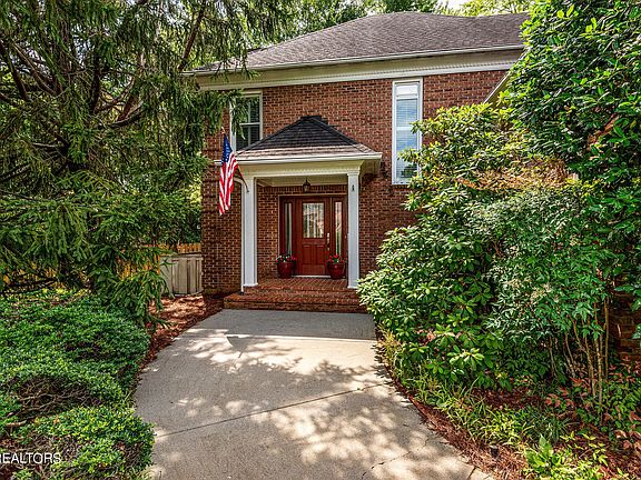 3rd image of 705 Cagney Ct