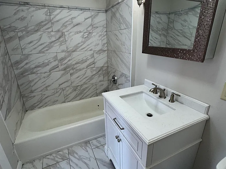 241 Middle St #1 — Photo 9