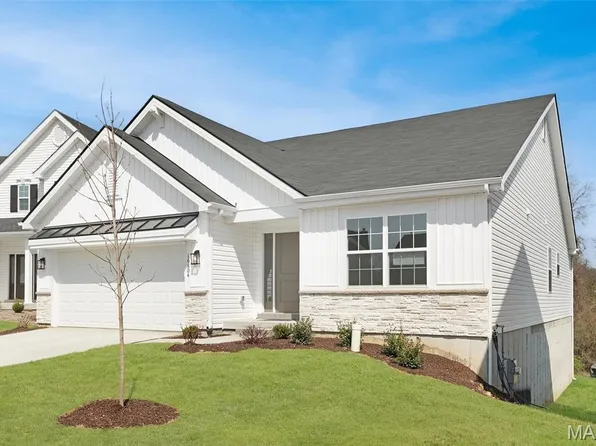 16804 River Stone Dr, Florissant, MO 63031