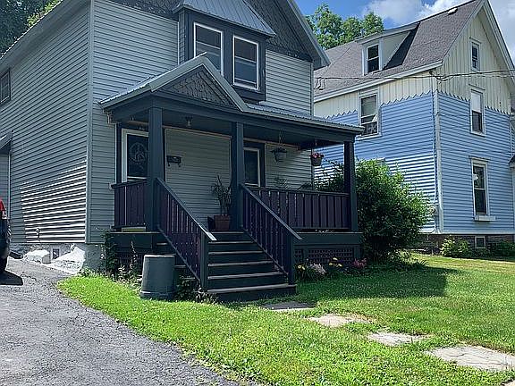 3rd image of 59 Delaware Ave