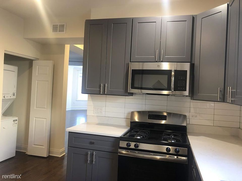 1st image of 2505 N Hamlin Ave #2F