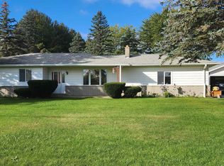 4735 N Huron Rd, Pinconning, MI 48650