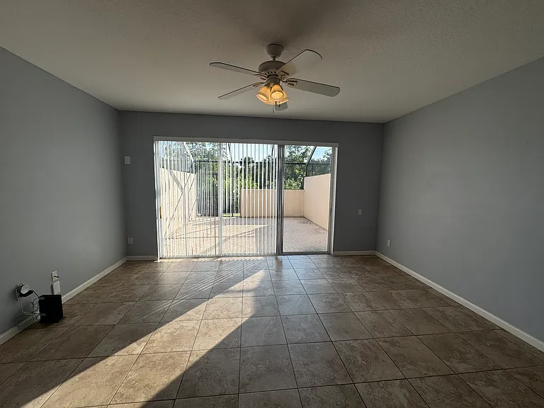 2368 Silver Palm Dr — Photo 16