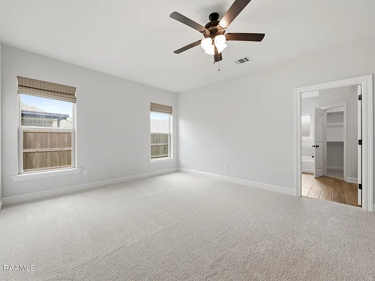 224 Wild Cherry Ln — Photo 12