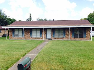 300 Angle St, Angleton, TX 77515