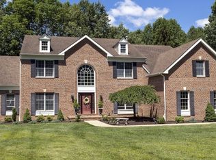 1 Bird Song Ct, Chester, NJ 07930