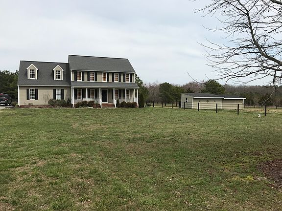 2nd image of 17080 Whitehouse Farm Dr