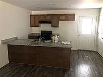 1008 Oneal St — Photo 2