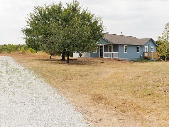 4th image of 13301 Spruce Valley Dr