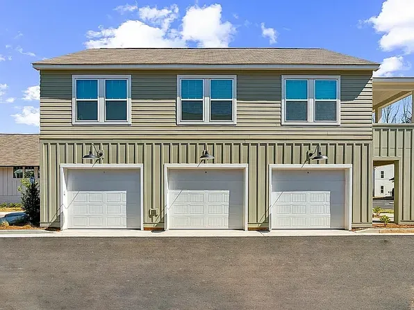 LEO at Cypress Creek- Single Family Rental Homes