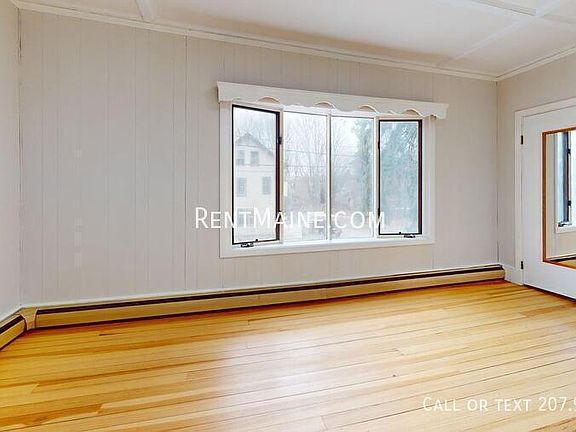 3rd image of 5 Grove St APT 2