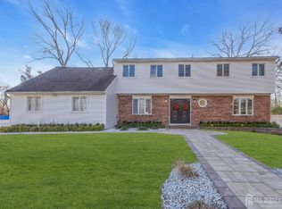 1 Kerry Ct, Old Bridge, NJ 08857