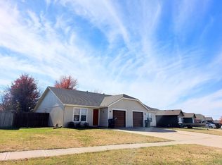 783 Pinewood St, Gardner, KS 66030