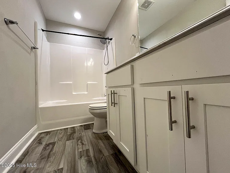 188 Sandy Springs Rd — Photo 36