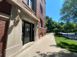 1900 W Byron St #1, Chicago, IL 60613