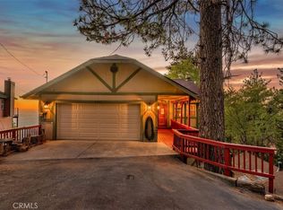 2060 Willow Dr, Running Springs, CA 92382