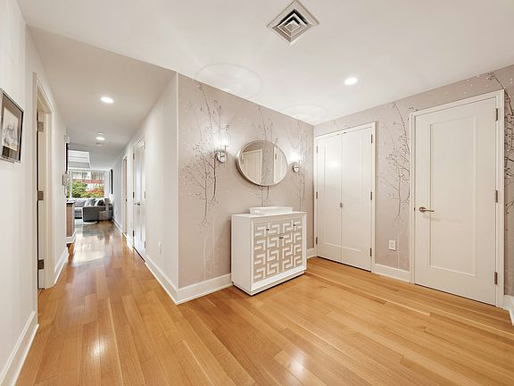 3rd image of 2628 Broadway APT 4C