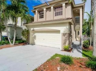 10261 NW 7th St, Pompano Beach, FL 33071