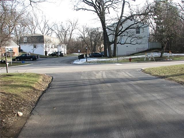 2nd image of 64 Oak Valley Dr