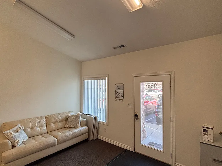 9661 S/700 E — Photo 15