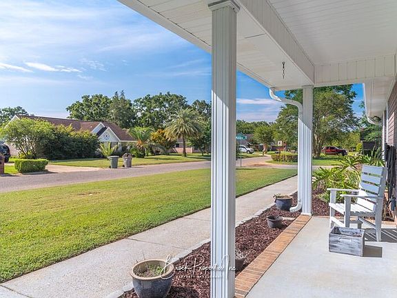 3rd image of 5504 Shadow Grove Blvd