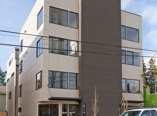 8911 A Roosevelt, Seattle, WA 98115