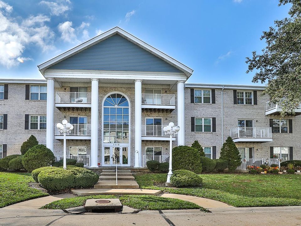 1st image of 1112 Sunhaven Dr APT J