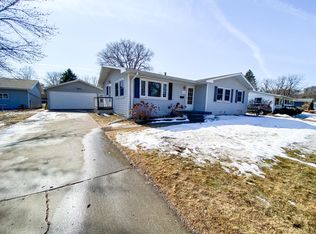 1734 3rd St, Brookings, SD 57006