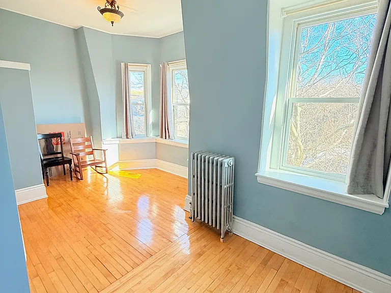 200 Central St #2 — Photo 3