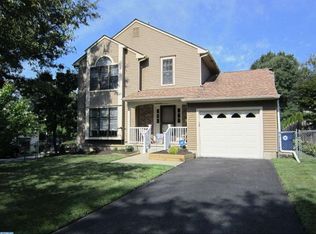 626 Walnut Ave, Laurel Springs, NJ 08021