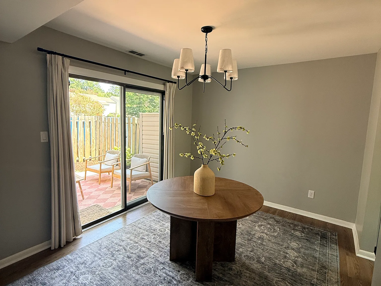 2 bed, 2.5 bath, 1451 sqft, $1,850 — Photo 3